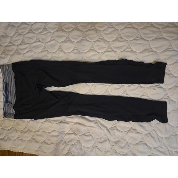 Black lululemon  Leggings with Striped Waistband and Ruffled Detail size 4 - Picture 2 of 5